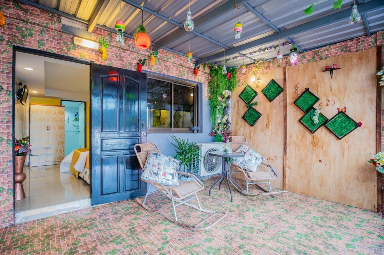 Bed and Breakfast Menulis Coolly House Patong Esterno foto