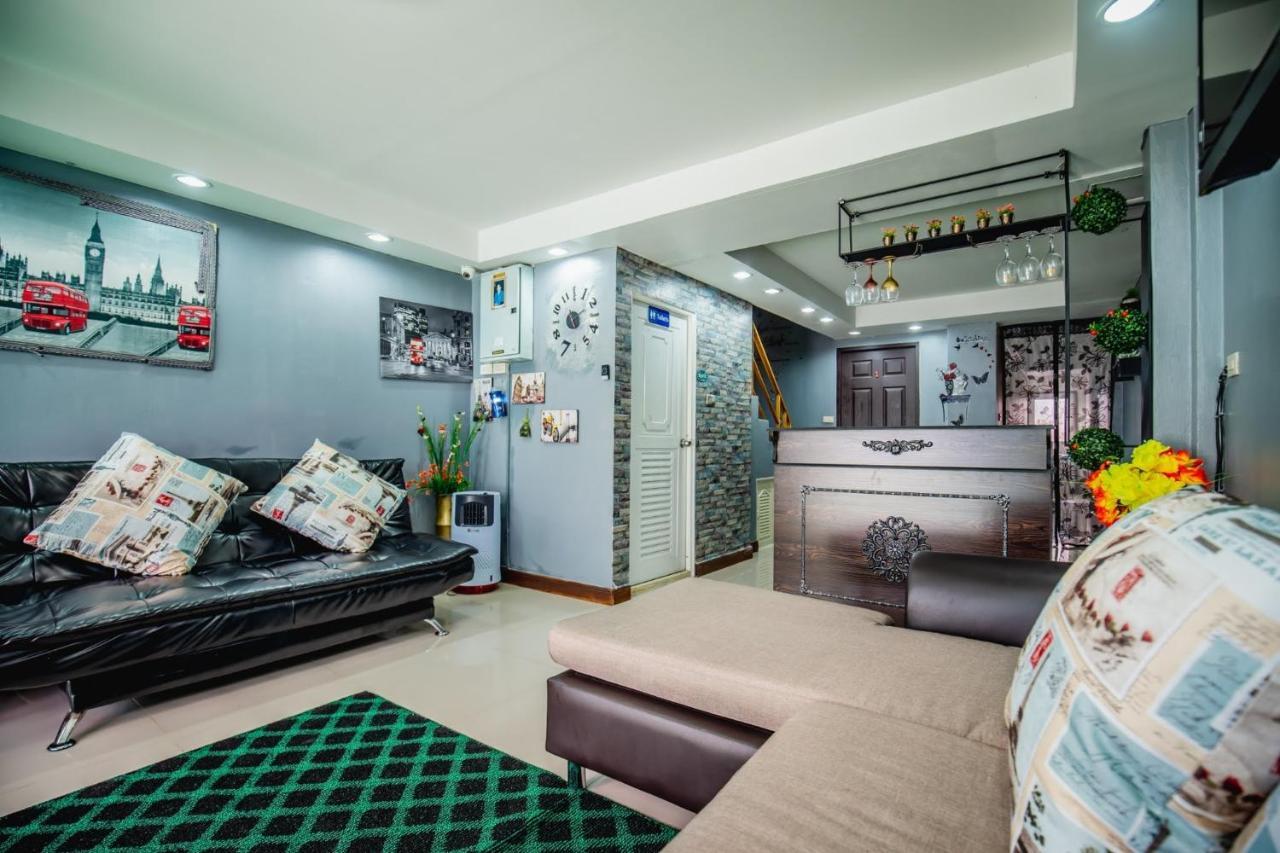 Bed and Breakfast Menulis Coolly House Patong Esterno foto