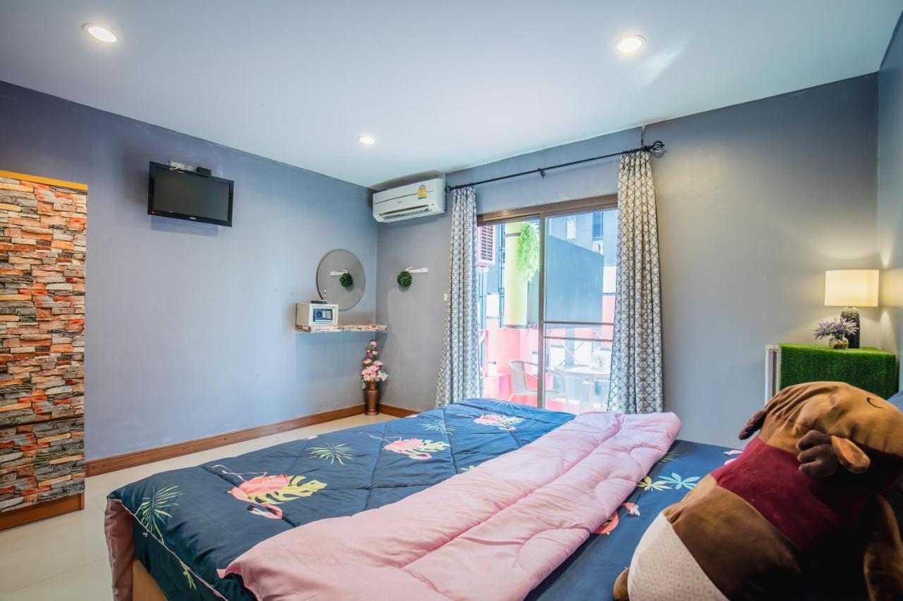 Bed and Breakfast Menulis Coolly House Patong Esterno foto