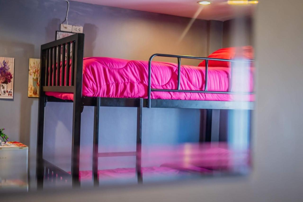 Bed and Breakfast Menulis Coolly House Patong Esterno foto