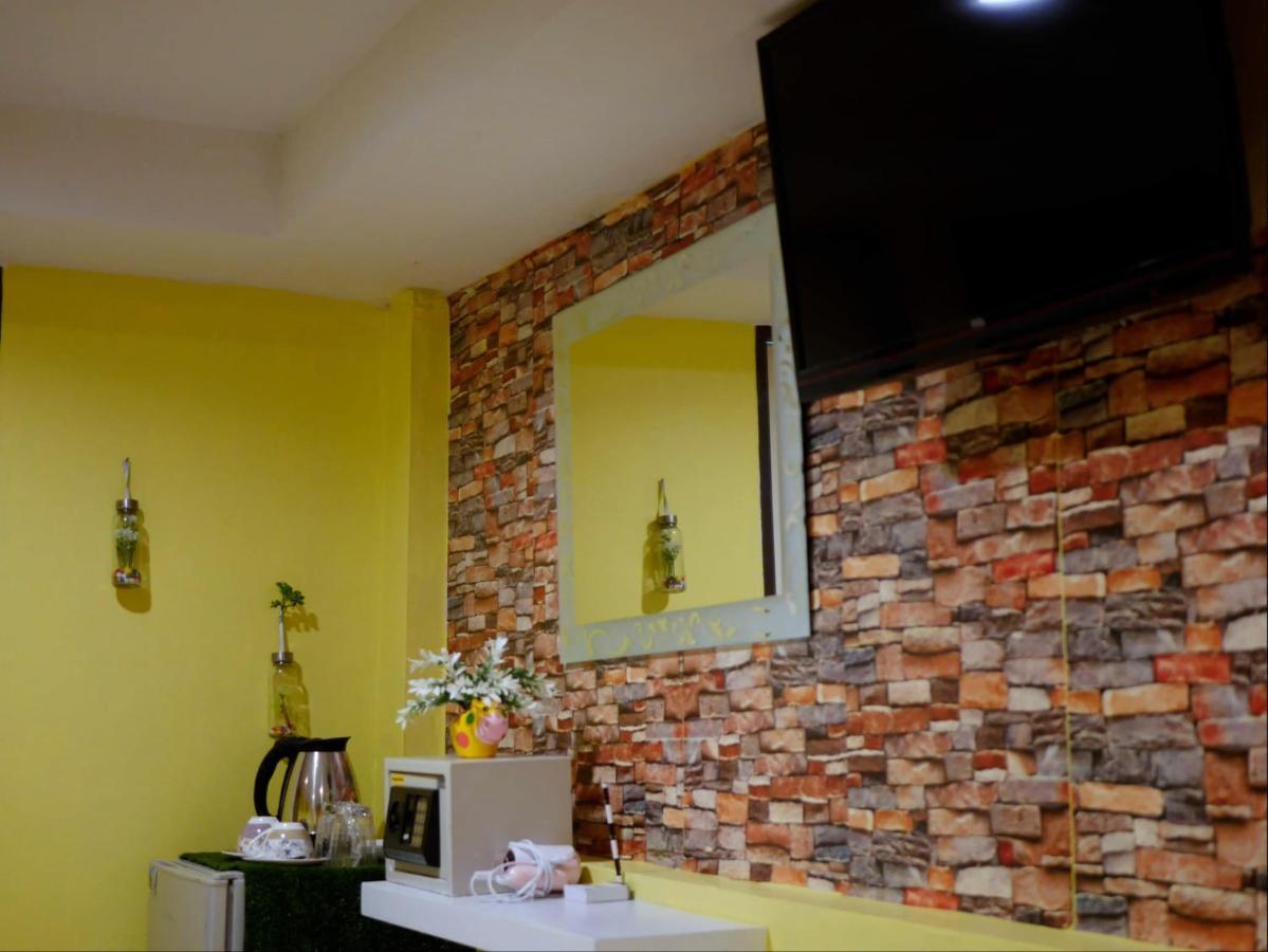 Bed and Breakfast Menulis Coolly House Patong Esterno foto